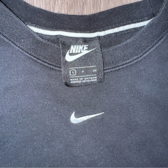 Nike Black Crewneck - Picture 3 of 4